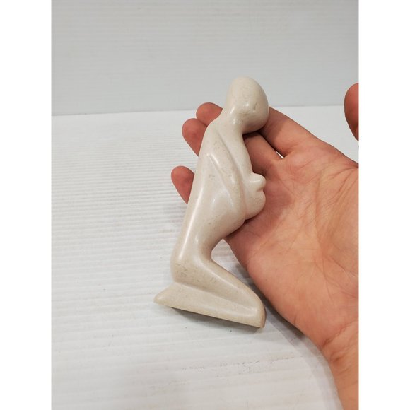 Vintage Soapstone Pregnant Mother Sculpture/Minimalist Modern/Made in Kenya - Picture 3 of 10